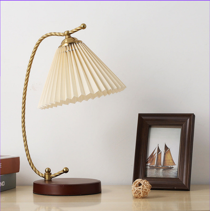 Light Up Your Child’s Room with a Table Lamp