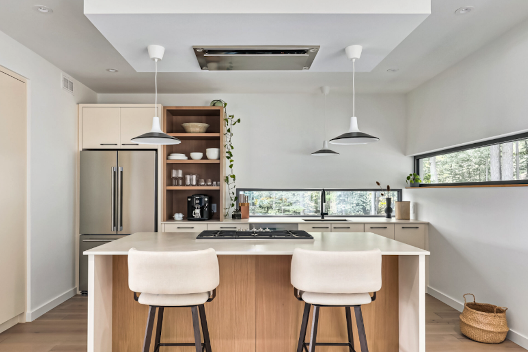 Cozy Pendant Lighting for Scandinavian Kitchens