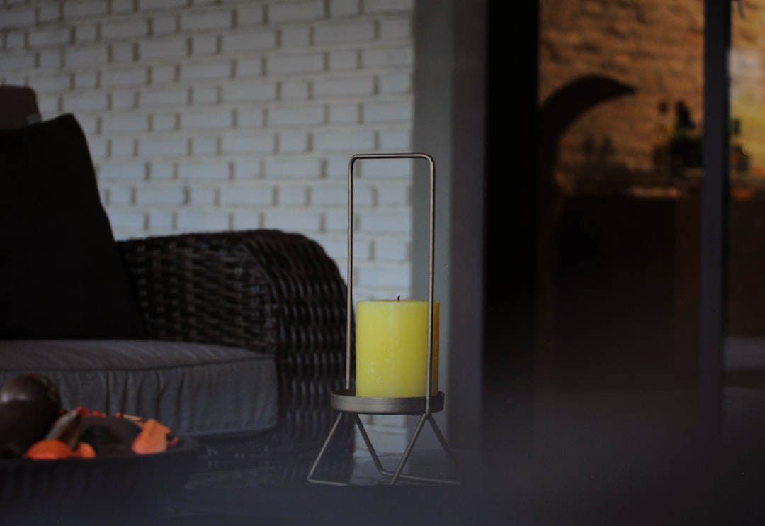 Retro 70s Amber Glass Living Room Lamp: A Timeless Addition